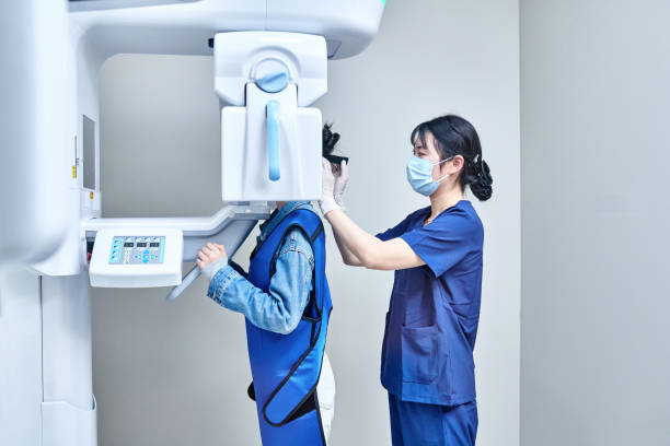 Best Emergency Dentist for Knocked-Out Tooth in Wolcott, IN